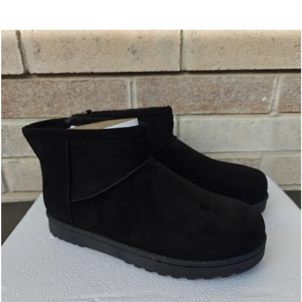 Arizona Jean Company Black Suede Slip-On Shoes